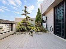 北勢商圈核心！間間套房．臨路併排雙車別墅！