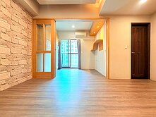 美術館旁高CP值2房，高樓層通風採光佳，附平移車位