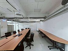 張嘉玲/近新灣百貨商圈整層百坪三角窗商五商辦