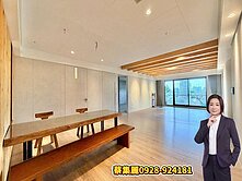 專)八期豐樂公園旁🌲百萬精裝潢🌲大三房4平車