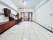 潤泰新大陸✔️面中庭４房✔️坡平車位❤️住商小嫺