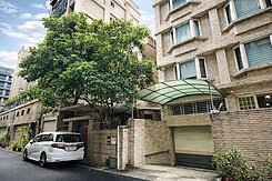 稀有✨中央新村獨棟車庫大透天✨