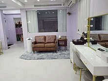 😎🩵邊間三角窗最佳店面可停車😎🩵