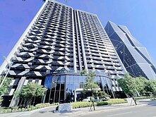 亞灣欣灣時代精裝設計豪邸三連號大平車