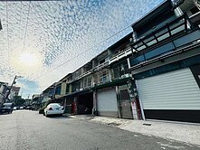 近大湖夜市便宜車庫透天~投資自用皆宜79616