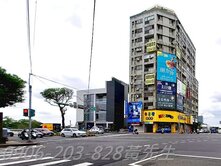 中壢SOGO特區旁A21捷運站三角窗金店面