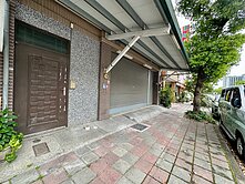 ：慈濟後站黃金大面寬店住透天