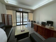 縣政府彩虹商場店面