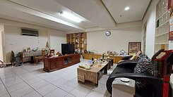 五甲商圈百年富裕大坪數室內8坪4房大樓