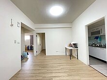 岡山竹圍國小.百貨.火車.捷運站全新整理3房