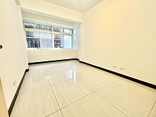 頂溪捷運免爬高美妝二樓(語珠0901062338)