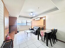 中山醫【美三房+休旅車位】面河畔採光視野戶