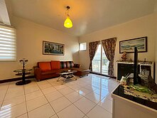 陽光山林上疊別墅3房車