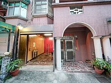 屏東市崇蘭國小旁靜巷車庫透天