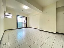 西屯 捷運宅 一房一廳＋平面車位  社區最便宜