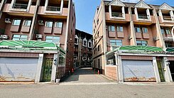 旗山市中心｜社區型獨棟車墅衛浴都開窗