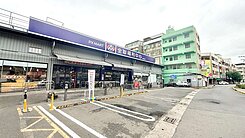 前鎮區正街上稀有大地坪大面寬雙店面