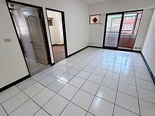  近一中漢口雙商圈北屯國小低總價三房+平車