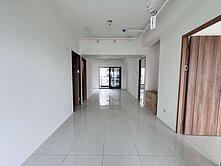 京城新世界│三多近捷運大三房三面採光高樓海景房