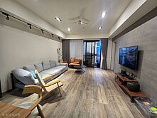 捷運三重站大都會-群光輕豪宅-大４房+車位