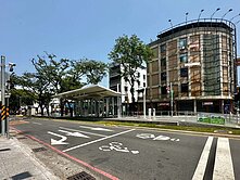 鼎山家樂福景觀3房車位遠眺觀音山