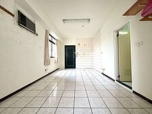 松竹捷運站電梯套房