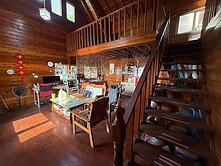 嘉義住商一銀 紫岩山莊小木屋(買地送厝)