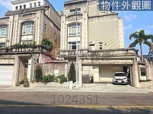 阿葳🌸東山高中景賢公園旁｜獨棟電梯七房美別墅