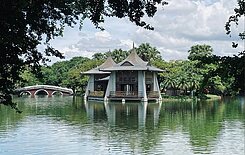 台中公園雙十路臨路店面