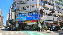大勇國小補習街「儒林傑第」1+2樓三角金樓店