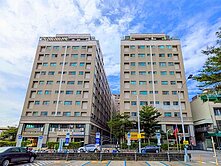 東區13年屋｜大兩房+休旅車位｜挑戰比實登還低價