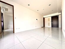 左營高鐵商圈│京城文學苑│輕屋齡三房平車