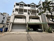 太平｜東方大鎮｜雙車庫五大房｜綠意前院別墅