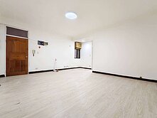 🍑㊝秀朗國小2分鐘︱黃金三樓公寓︱夫妻房仲㊝