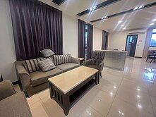 近星巴克溫馨三房+車