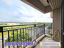 小魚🐠大竹圖書館🏆靜中帶繁的生活｜禮御三房車