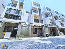 燕巢 近橋科 全新未住 面寬車庫別墅
