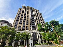 全陽圓三房+坡機車位~房地產543找到小米943