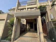 🔥新光田特區｜輕屋齡臨路傳統別墅｜車庫停車🔥