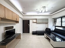 🔥 建工商圈｜輕軌＋鼎山家樂福｜邊間兩房衛浴開窗