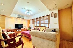 捷運低公設採光4房坡平車