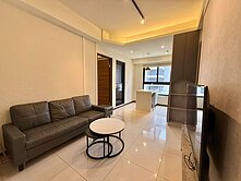 專任/近市府/中路優質大樓市政潤隆兩房車