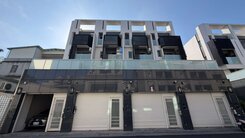 仁武精華地段｜國小旁寧靜6年新屋，尊榮車庫別