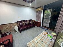 酒泉大龍捷運550米美一樓~超低總價一樓