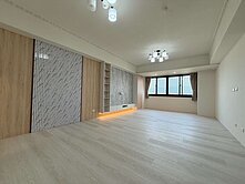 太平凌霄大四房休旅車位