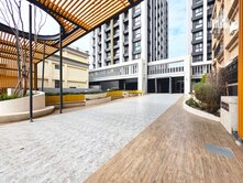 次頂樓景觀大3房平車｜海街日記《未住過》純住0店面