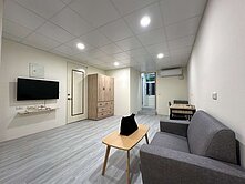 走路到台元-全新裝修三套房間間有陽台