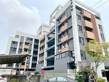 東港安泰近全新輕屋齡2房平車