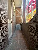  臨8米路透天  需裝修才漂亮 看更多 快來電 