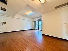 西區🙆勤美.草悟道★邊間大3房+平車「龍邦美村」